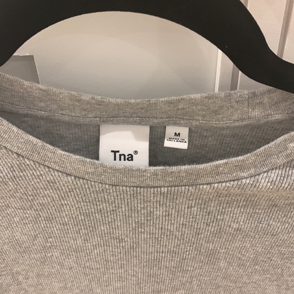 TNA cropped long sleeve - Picture 2 of 3